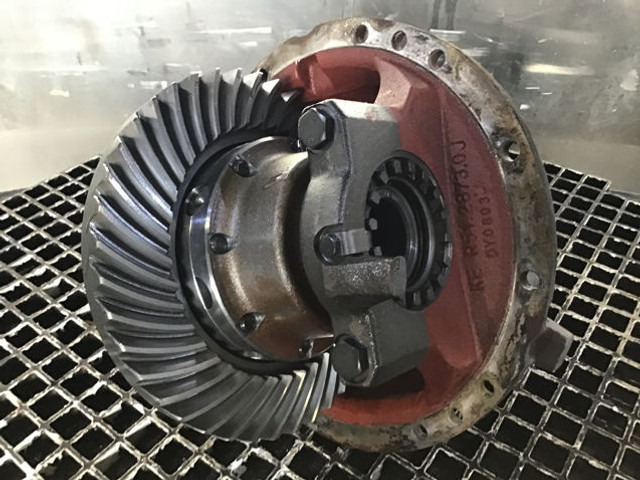 Liebherr Differential - صندوق التروس التفاضلية: صورة 2 Liebherr Differential - صندوق التروس التفاضلية: صورة 2