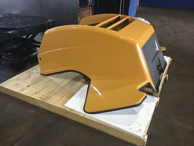 Liebherr Engine Hood - غطاء محرك المركبة: صورة 4 Liebherr Engine Hood - غطاء محرك المركبة: صورة 4