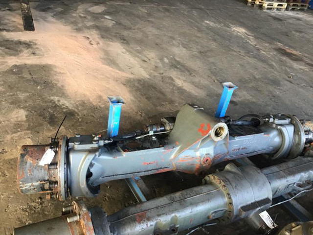 Liebherr Front Axle - المحور و قطع الغيار: صورة 1 Liebherr Front Axle - المحور و قطع الغيار: صورة 1