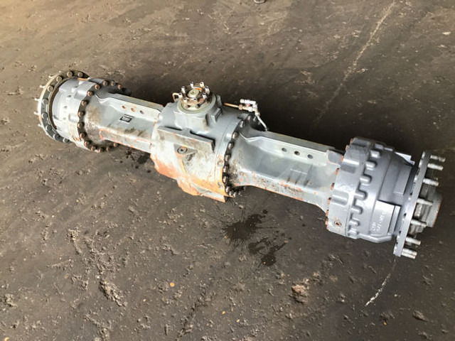Liebherr Front Axle - المحور و قطع الغيار: صورة 1 Liebherr Front Axle - المحور و قطع الغيار: صورة 1