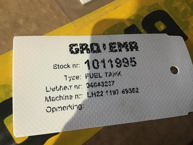 خزان الوقود Liebherr Fuel Tank: صورة 18