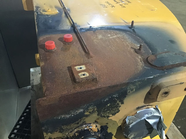 خزان الوقود Liebherr Fuel Tank: صورة 6