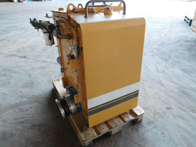 Liebherr Hydraulic Tank - خزان هيدروليكي: صورة 1 Liebherr Hydraulic Tank - خزان هيدروليكي: صورة 1