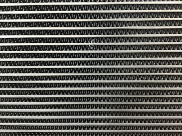 Liebherr Oil Cooler - مبرد الزيت: صورة 4 Liebherr Oil Cooler - مبرد الزيت: صورة 4