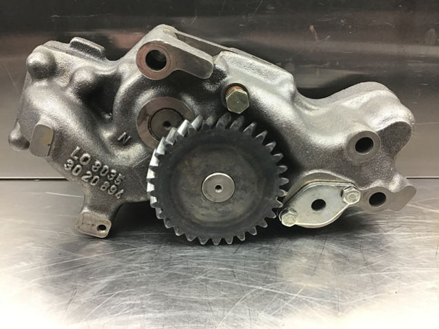 Liebherr Oil Pump - مضخة الزيت: صورة 1 Liebherr Oil Pump - مضخة الزيت: صورة 1