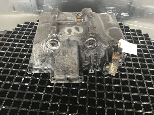 Liebherr Oil Sump - علبة المرافق: صورة 4 Liebherr Oil Sump - علبة المرافق: صورة 4