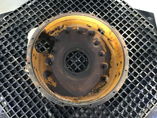 Liebherr Oil Sump - علبة المرافق: صورة 1 Liebherr Oil Sump - علبة المرافق: صورة 1
