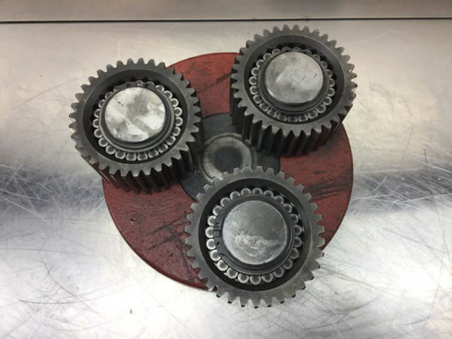 Liebherr Planetary Carrier - صندوق التروس التفاضلية: صورة 5 Liebherr Planetary Carrier - صندوق التروس التفاضلية: صورة 5