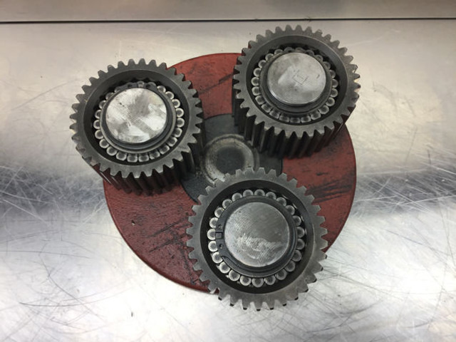 Liebherr Planetary Carrier - صندوق التروس التفاضلية: صورة 3 Liebherr Planetary Carrier - صندوق التروس التفاضلية: صورة 3