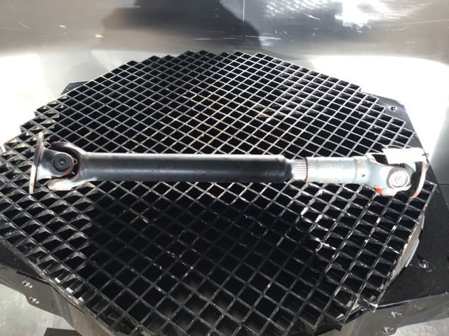 Liebherr Propeller Shaft - نصف رمح: صورة 1 Liebherr Propeller Shaft - نصف رمح: صورة 1