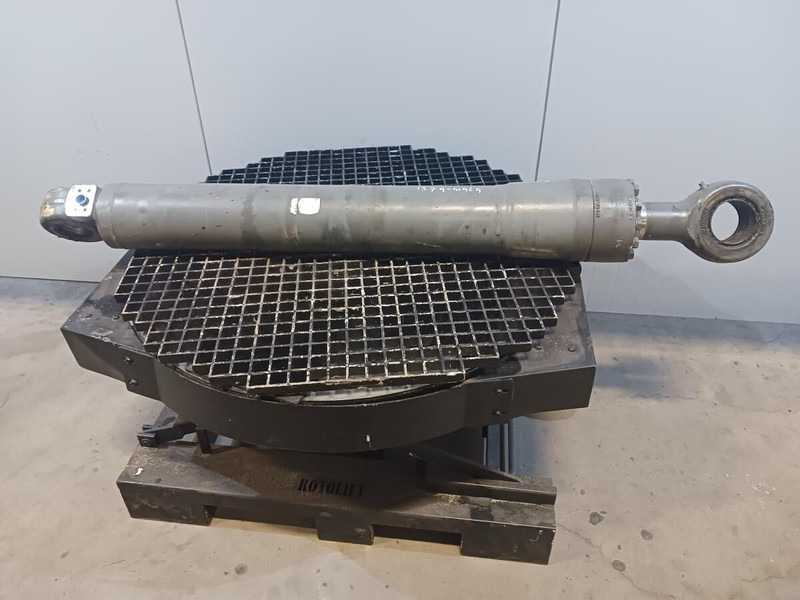 Liebherr R922 LC / R922 NLC / R922 SLC / R922 XLC - اسطوانة هيدروليكية: صورة 1 Liebherr R922 LC / R922 NLC / R922 SLC / R922 XLC - اسطوانة هيدروليكية: صورة 1