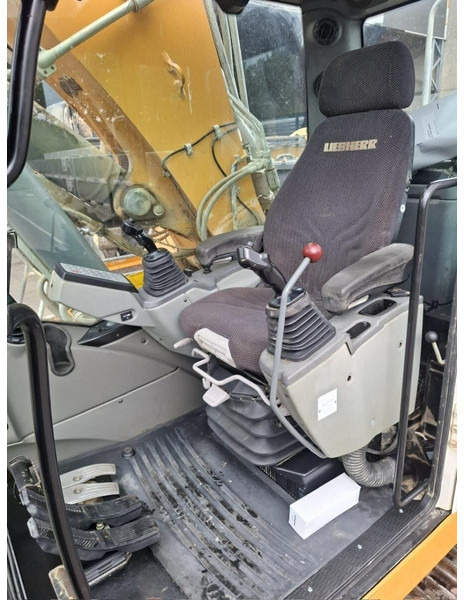Liebherr R926 LC - حفار زحاف: صورة 5 Liebherr R926 LC - حفار زحاف: صورة 5