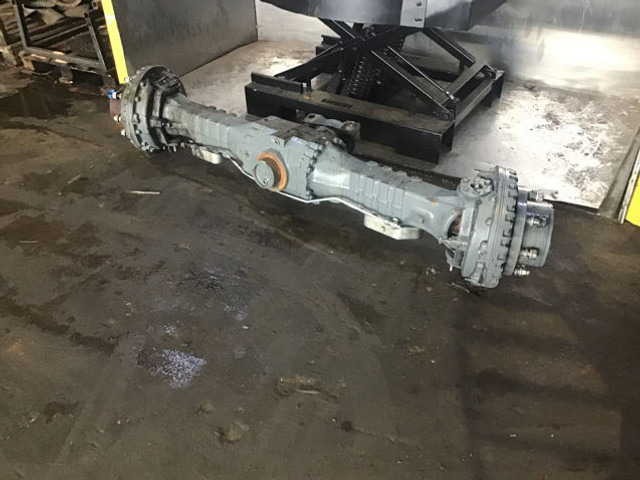 Liebherr Rear Axle - المحور و قطع الغيار: صورة 2 Liebherr Rear Axle - المحور و قطع الغيار: صورة 2
