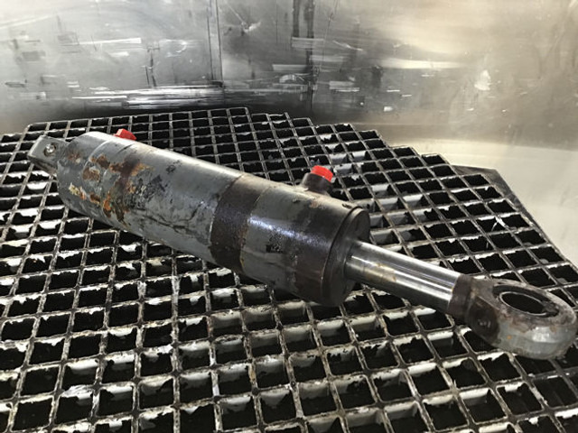 اسطوانة هيدروليكية Liebherr Steering Cylinder: صورة 7