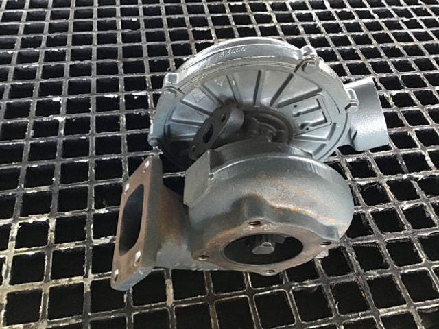 Liebherr Turbo charger K27 - تربو: صورة 2 Liebherr Turbo charger K27 - تربو: صورة 2