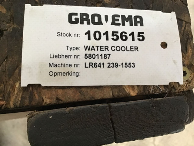 Liebherr Water Cooler - مبرد المحرك: صورة 3 Liebherr Water Cooler - مبرد المحرك: صورة 3