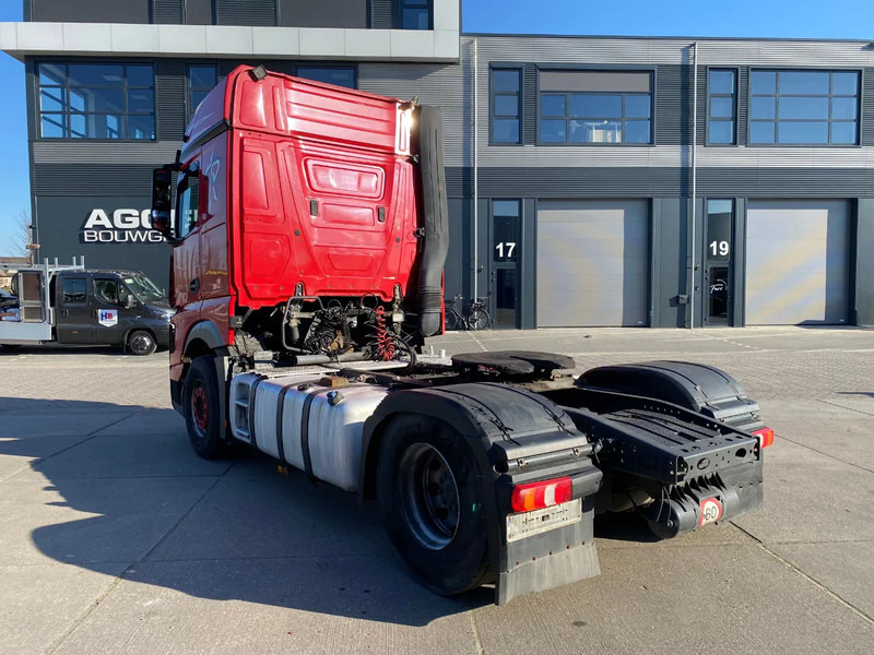 Mercedes-Benz Actros 1945 / StreamSpace / Hydraulic / Automatic - وحدة جر: صورة 4 Mercedes-Benz Actros 1945 / StreamSpace / Hydraulic / Automatic - وحدة جر: صورة 4