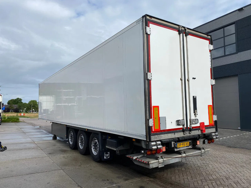 Schmitz Cargobull SCB*3SB Frigo/ Thermo King SLXi 300 / Laadklep / 3415 hours! - نصف مقطورة مُبرِّدة: صورة 3 Schmitz Cargobull SCB*3SB Frigo/ Thermo King SLXi 300 / Laadklep / 3415 hours! - نصف مقطورة مُبرِّدة: صورة 3