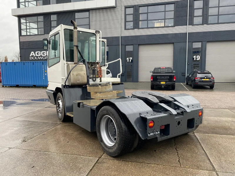 Terberg YT 182 4x2 / Terminal Tractor - جرار المحطة: صورة 4 Terberg YT 182 4x2 / Terminal Tractor - جرار المحطة: صورة 4