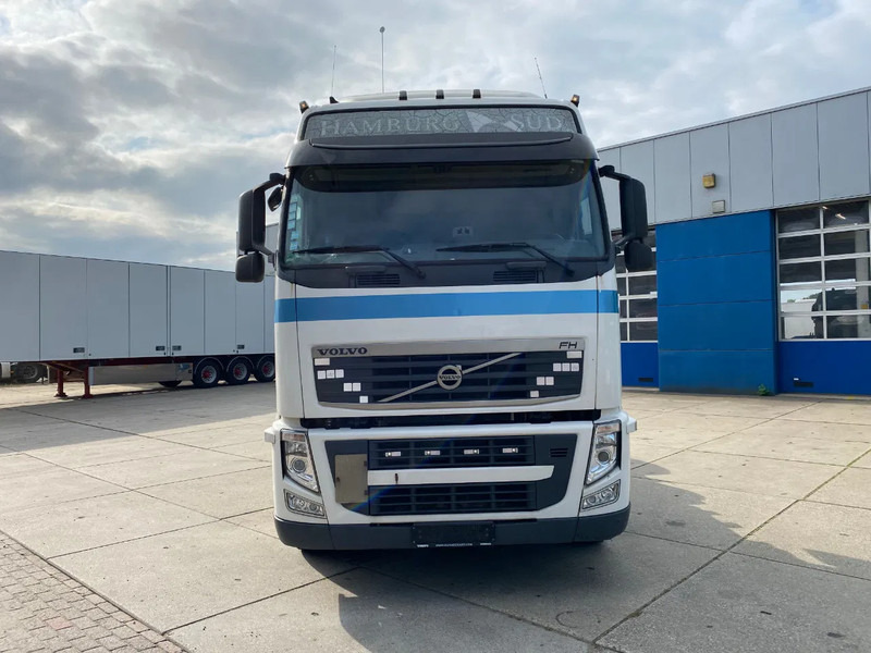 Volvo FH 12.420 6X2 / Steering Axle / 2x Tank / Euro 5 - وحدة جر: صورة 2 Volvo FH 12.420 6X2 / Steering Axle / 2x Tank / Euro 5 - وحدة جر: صورة 2