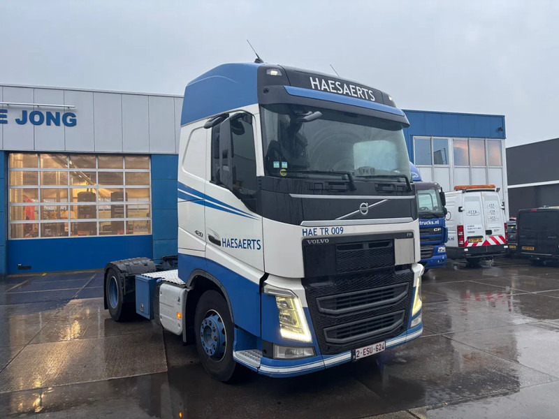 Volvo FH 13.420 Globetrotter / ADR + PTO / Stand Airco - وحدة جر: صورة 3 Volvo FH 13.420 Globetrotter / ADR + PTO / Stand Airco - وحدة جر: صورة 3
