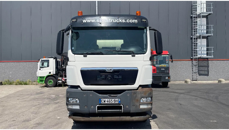 MAN TGS 35.360 LIEBHERR 9M3 - شاحنة خلاطة خرسانة: صورة 2 MAN TGS 35.360 LIEBHERR 9M3 - شاحنة خلاطة خرسانة: صورة 2