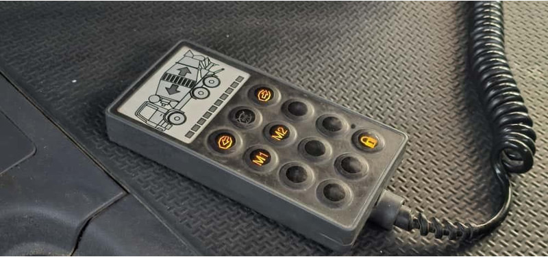 شاحنة خلاطة خرسانة Scania P410 Mixer 9m3 LIEBHERR: صورة 13