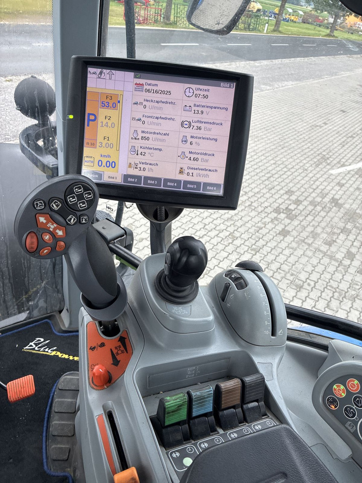 New Holland T7.190 Standard - جرار: صورة 2 New Holland T7.190 Standard - جرار: صورة 2