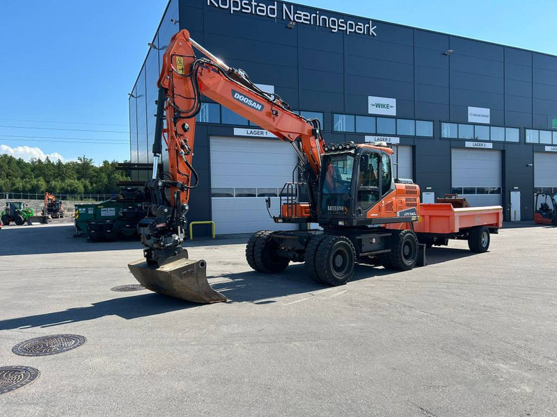 Doosan DX 140 W-5 - حفارة دولاب: صورة 2 Doosan DX 140 W-5 - حفارة دولاب: صورة 2