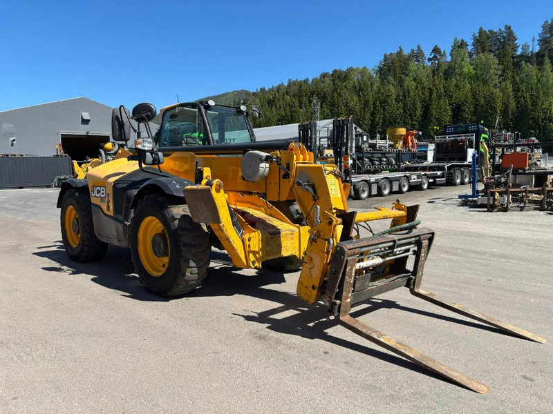 JCB 540-140 - رافعة تلسكوبية: صورة 3 JCB 540-140 - رافعة تلسكوبية: صورة 3
