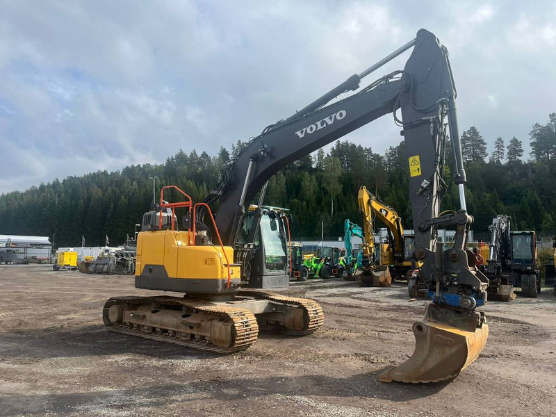 Volvo ECR 235 EL - حفار زحاف: صورة 2 Volvo ECR 235 EL - حفار زحاف: صورة 2