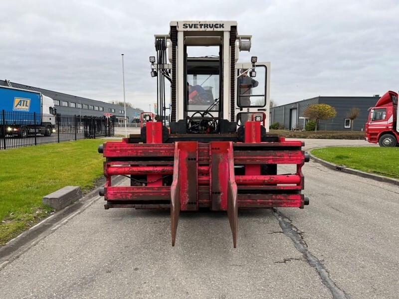 Bolzoni PULP BALE CLAMP P-1000-LS - ملحق: صورة 2 Bolzoni PULP BALE CLAMP P-1000-LS - ملحق: صورة 2