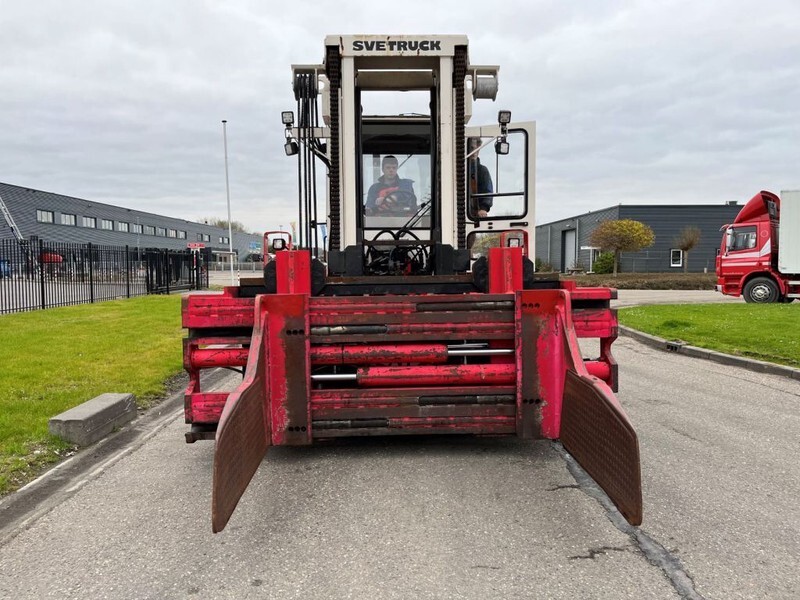 Bolzoni PULP BALE CLAMP P-1000-LS - ملحق: صورة 3 Bolzoni PULP BALE CLAMP P-1000-LS - ملحق: صورة 3