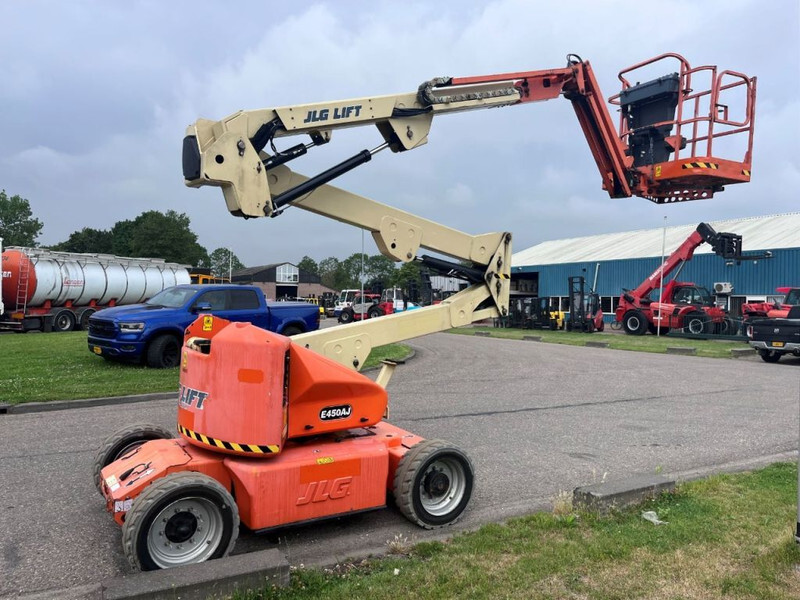 JLG E450AJ - شاحنة ذراع مفصلي: صورة 3 JLG E450AJ - شاحنة ذراع مفصلي: صورة 3