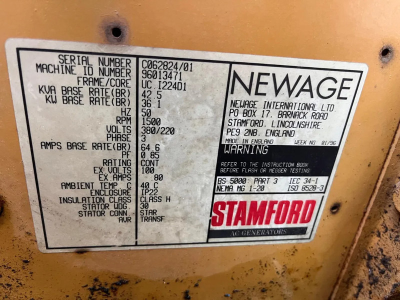 مجموعة المولدات John Deere Stamford 42.5 kVA: صورة 9