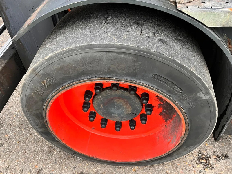 رافعة شوكية كهربائية Linde E70-01: صورة 10 رافعة شوكية كهربائية Linde E70-01: صورة 10