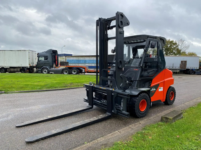 Linde E80-01/900 - رافعة شوكية كهربائية: صورة 4 Linde E80-01/900 - رافعة شوكية كهربائية: صورة 4