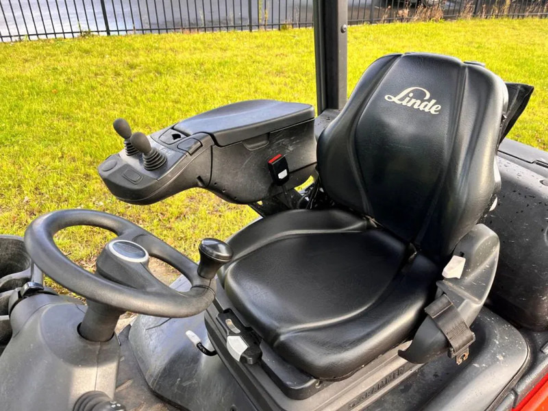 رافعة شوكية تعمل بالغاز Linde H20T-01: صورة 12