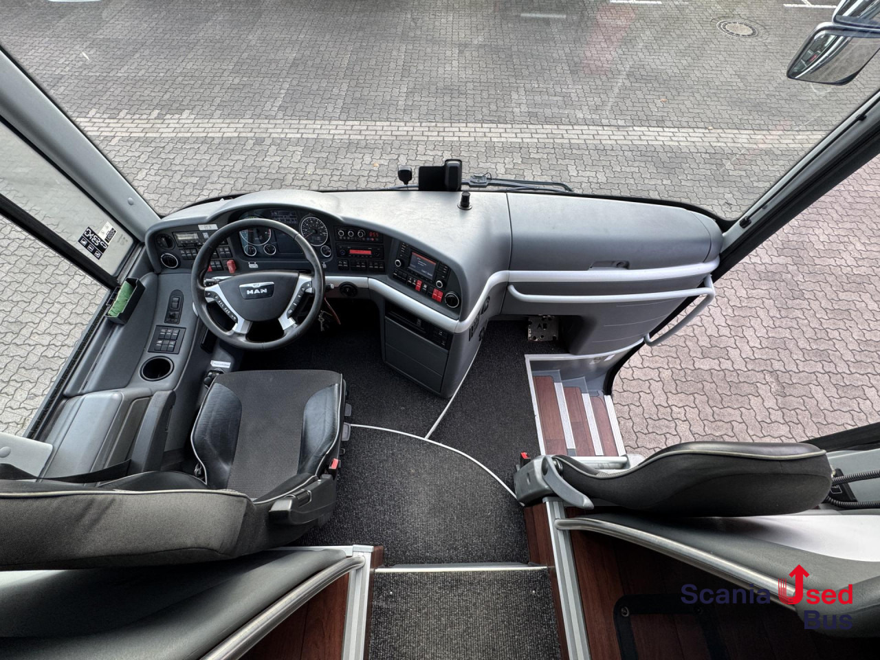 MAN Lion's Coach R08 13.8m 100 Years Edition - مركبة كوتش: صورة 4 MAN Lion's Coach R08 13.8m 100 Years Edition - مركبة كوتش: صورة 4