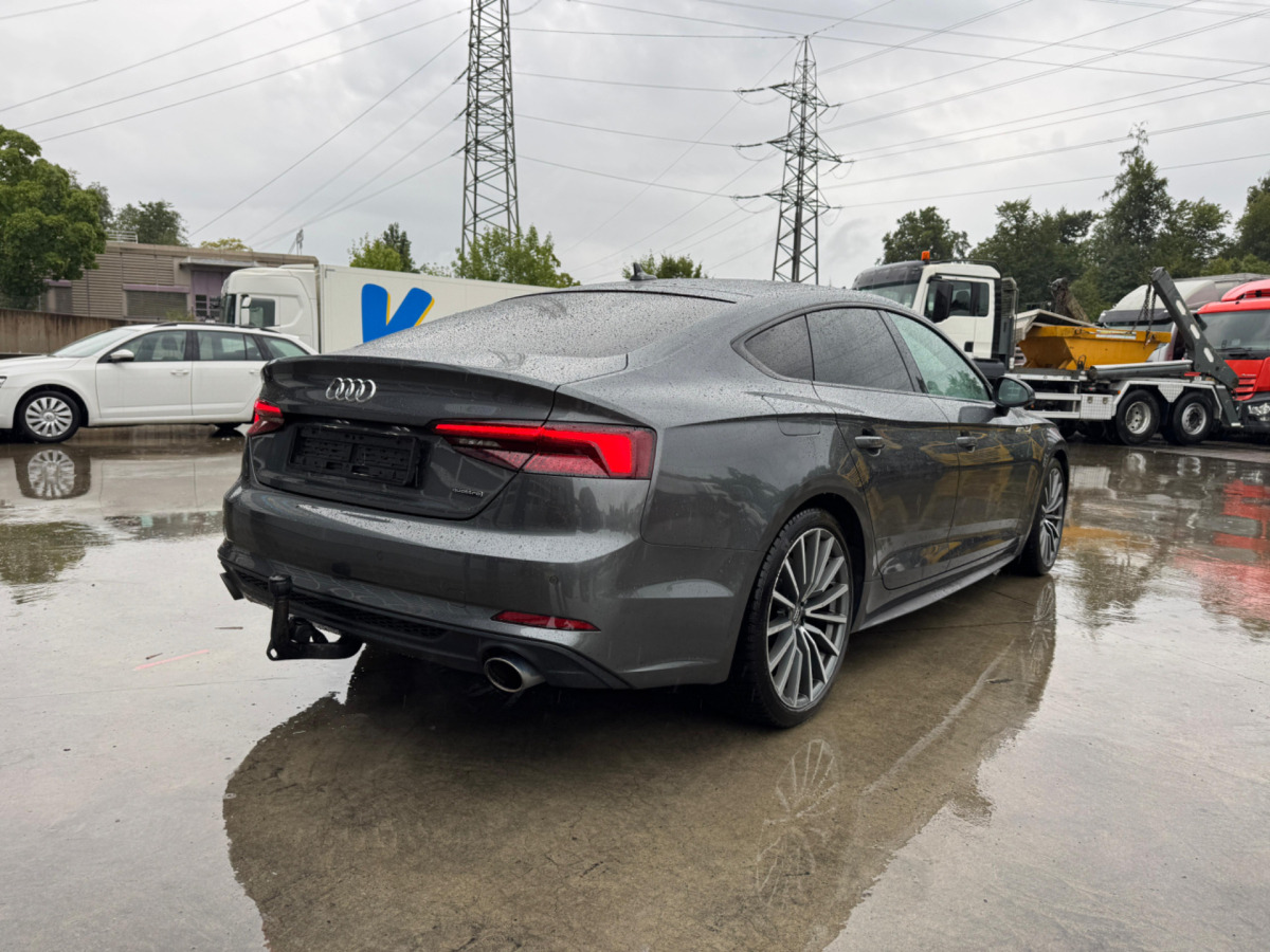 AUDI A5 2.0TFSI QUATTRO S-Line - سيارة: صورة 5 AUDI A5 2.0TFSI QUATTRO S-Line - سيارة: صورة 5