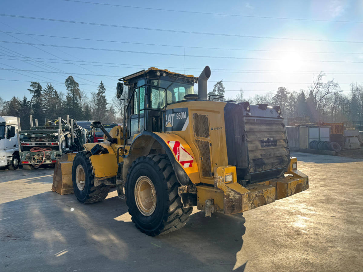 اللودر بعجل CATERPILLAR 950M: صورة 7