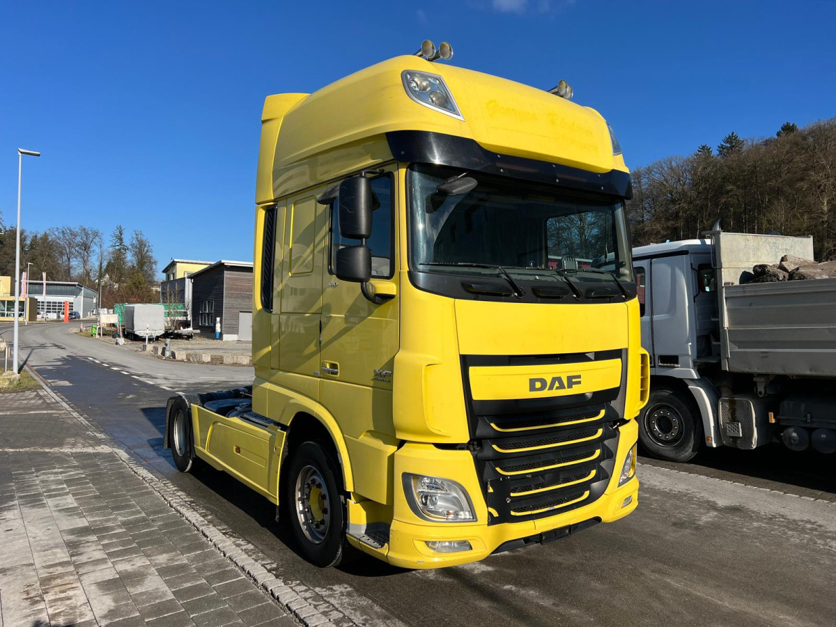 DAF XF510 4x2 - وحدة جر: صورة 3 DAF XF510 4x2 - وحدة جر: صورة 3