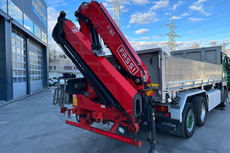 FASSI | 185-5 mit Heckkonsole - شاحنة: صورة 1 FASSI | 185-5 mit Heckkonsole - شاحنة: صورة 1