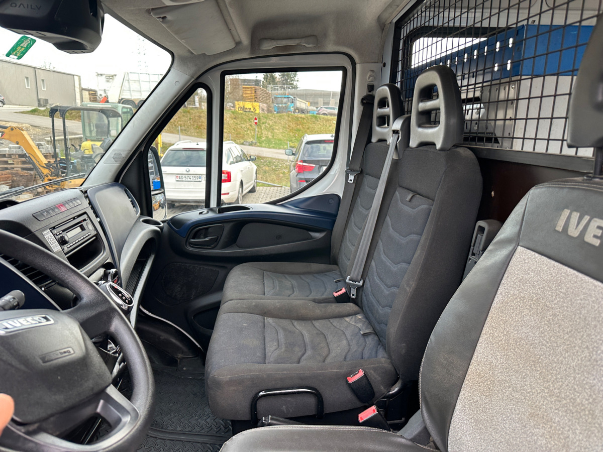 IVECO 35C18V Daily Servicewagen Sortimo IVECO 35C18V Daily Servicewagen Sortimo: صورة 19 IVECO 35C18V Daily Servicewagen Sortimo IVECO 35C18V Daily Servicewagen Sortimo: صورة 19