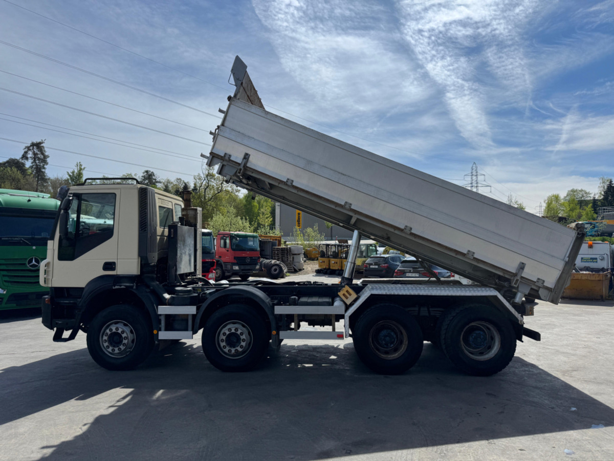 IVECO Trakker 450 8x4 IVECO Trakker 450 8x4: صورة 10