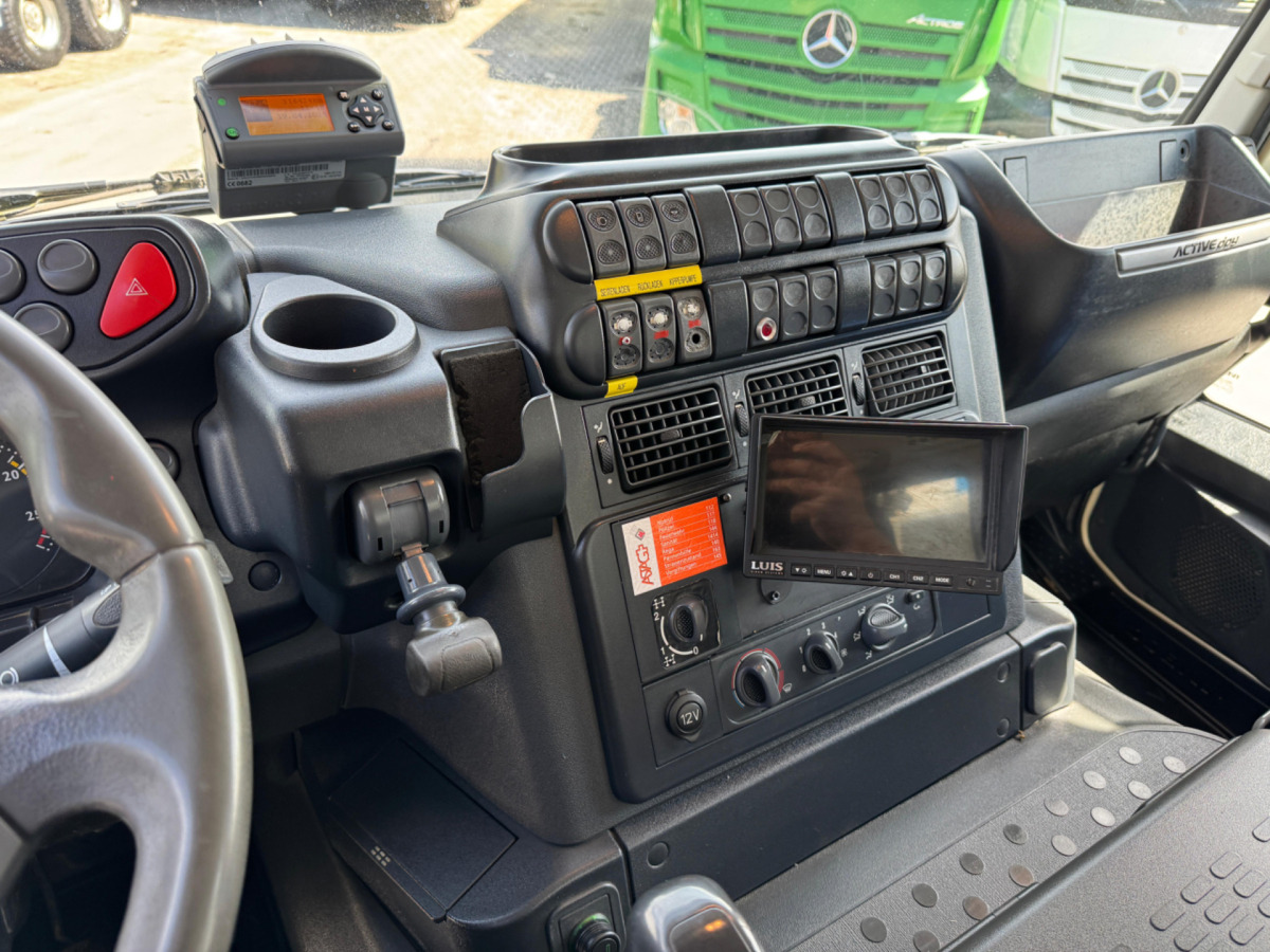 IVECO Trakker 450 8x4 IVECO Trakker 450 8x4: صورة 16