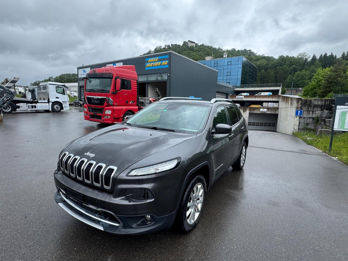 JEEP Cherokee 2.2 TD - هاتشباك: صورة 1 JEEP Cherokee 2.2 TD - هاتشباك: صورة 1