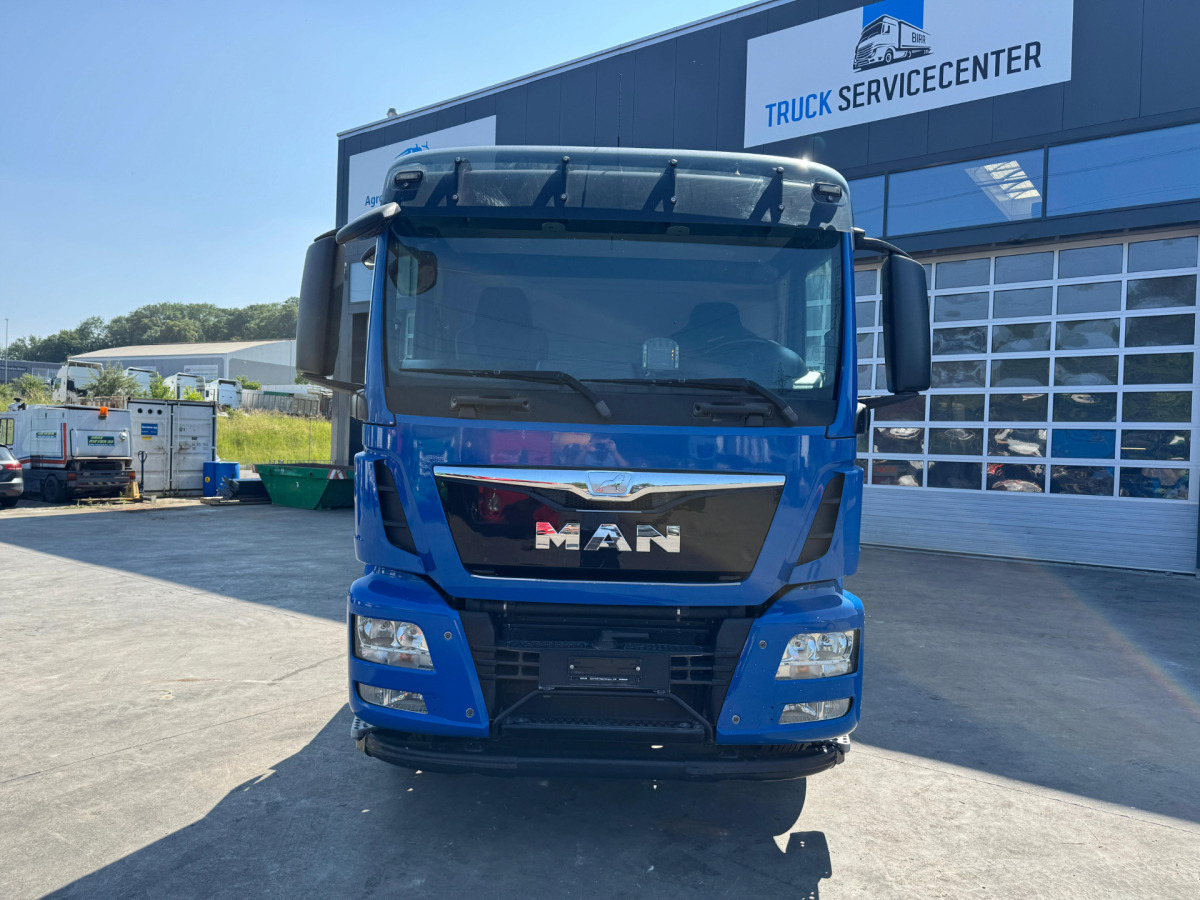 MAN TGS 26.440 6x2/4 Fahrgestell - شاحنة هيكل كابينة: صورة 2 MAN TGS 26.440 6x2/4 Fahrgestell - شاحنة هيكل كابينة: صورة 2