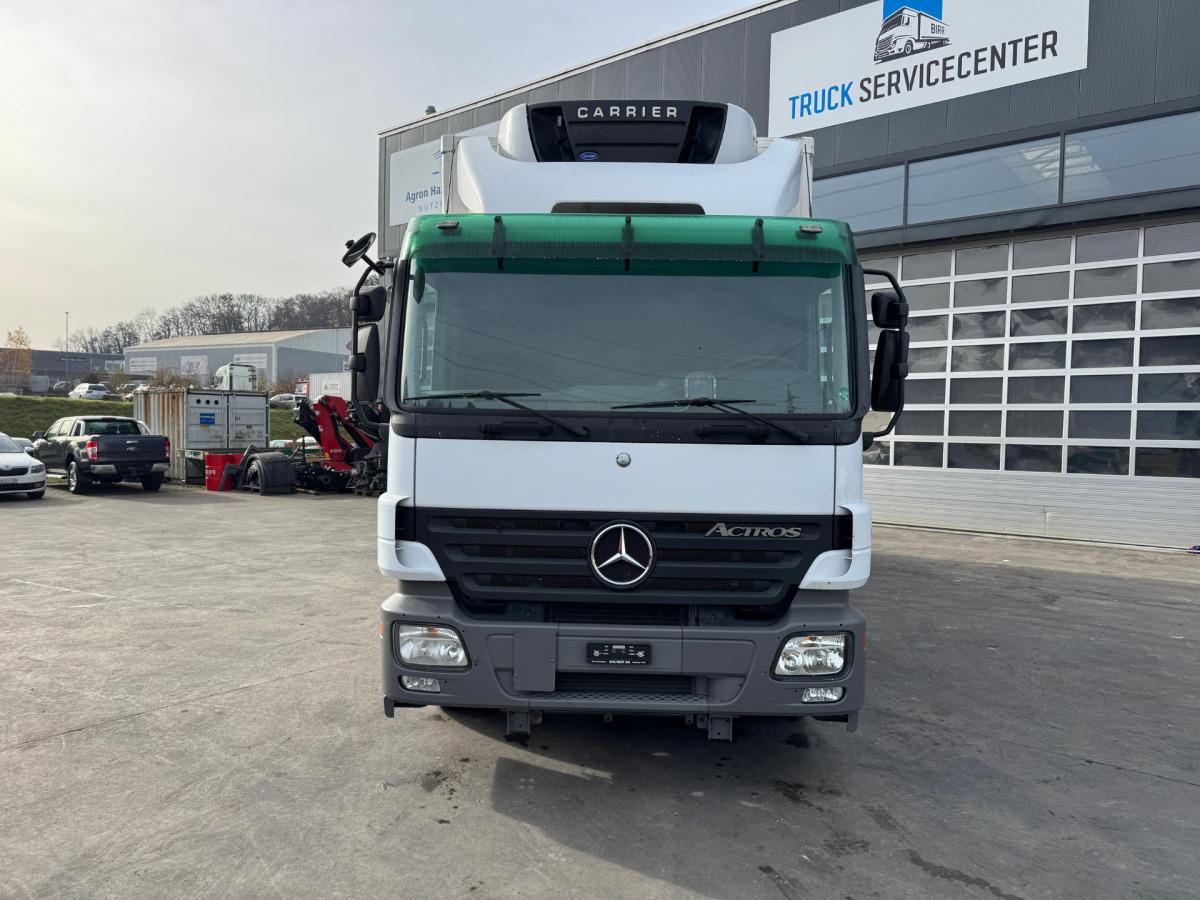 MERCEDES Actros 1832 4x2 Bi-Temp Carrier TK - شاحنة الفريزر: صورة 2 MERCEDES Actros 1832 4x2 Bi-Temp Carrier TK - شاحنة الفريزر: صورة 2