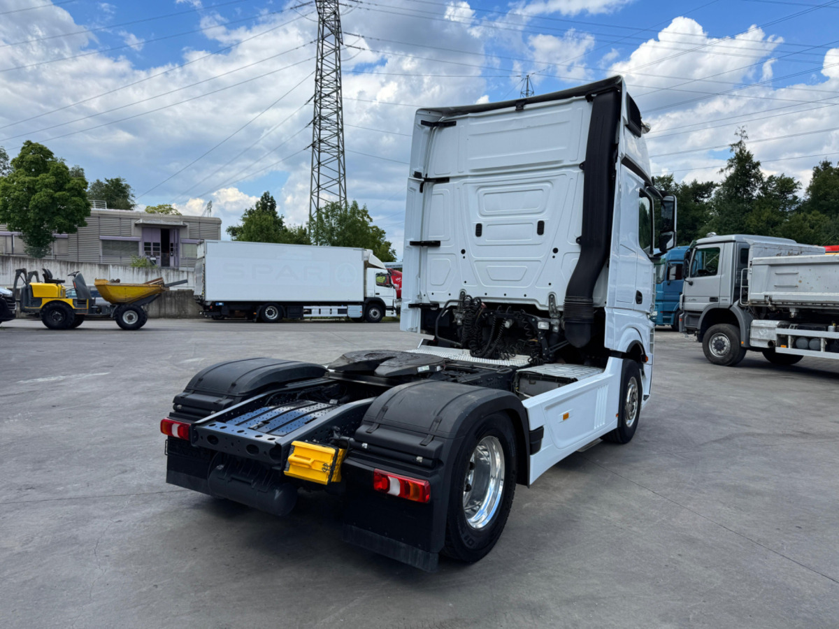 MERCEDES Actros 1853 4x2 - وحدة جر: صورة 5 MERCEDES Actros 1853 4x2 - وحدة جر: صورة 5